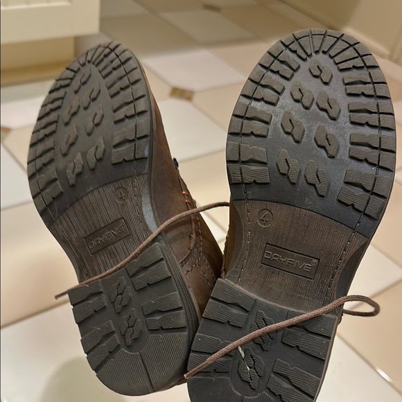 Boy’s Brown Leather Shoes - Picture 5 of 7